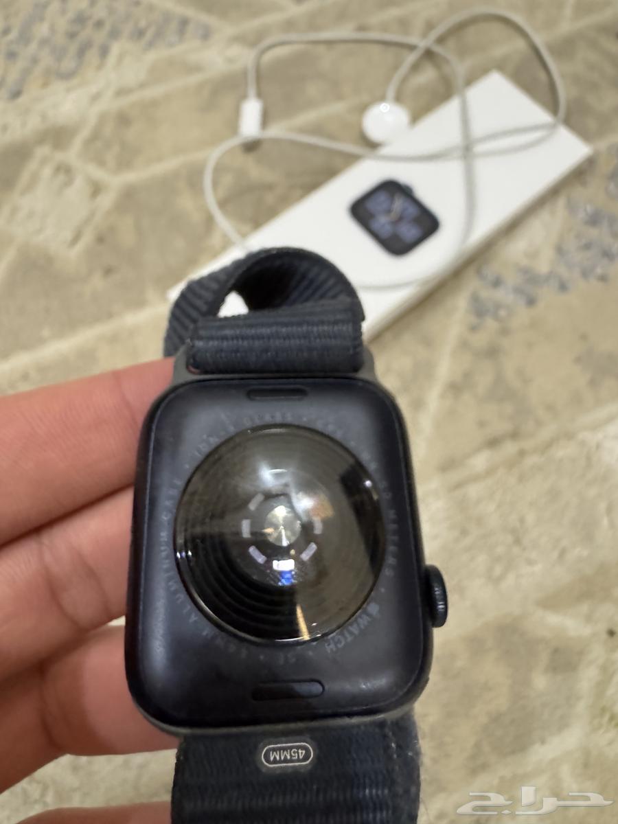 ساعة ابل جديده خاليه من الخدوش64446243564546111
