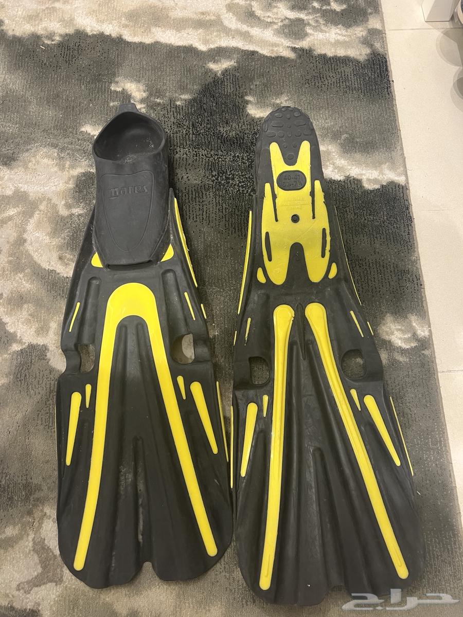 زعانف شوز shows للغوص حسب المقاسات والالوان المعروضة بحالة64444822523777112