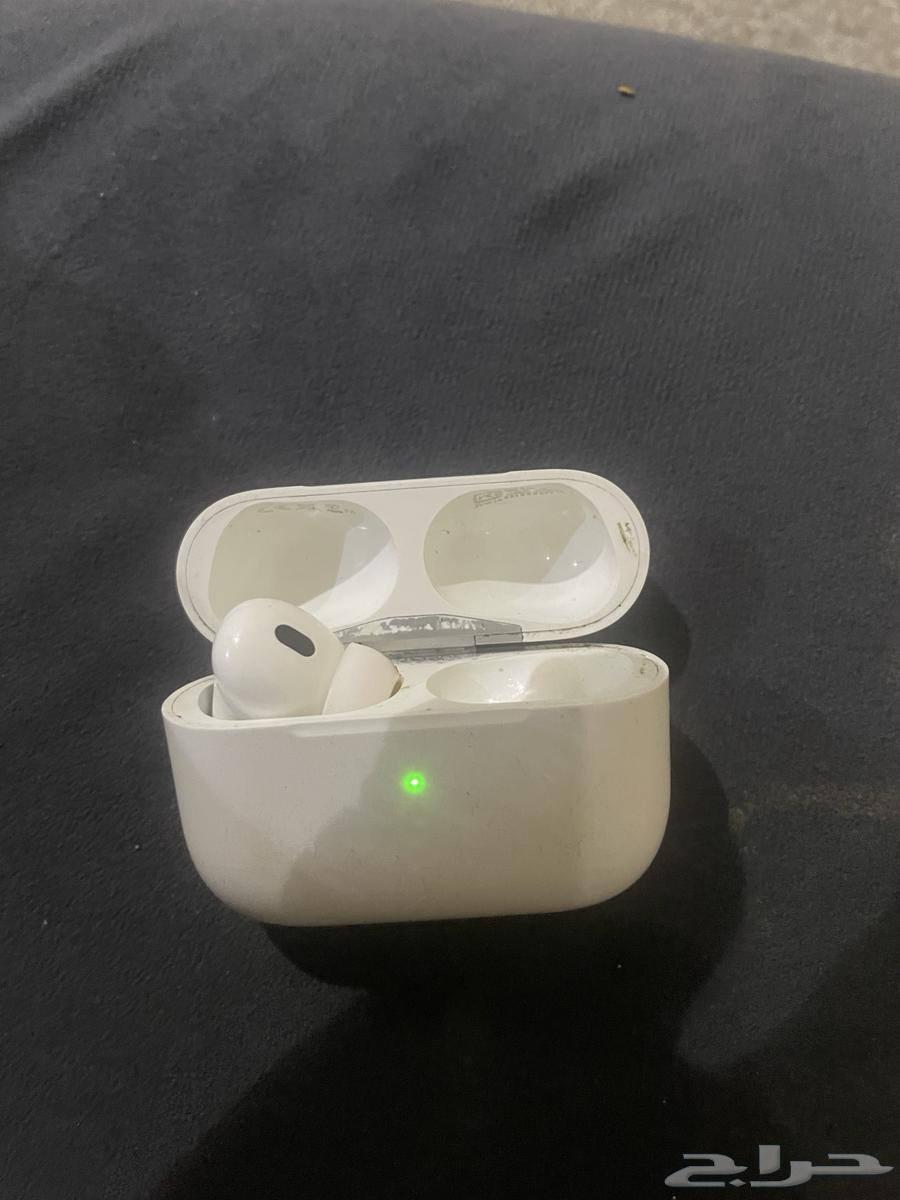 سماعة ايربودز برو القطعه اليميين ضايعه64445499640450112