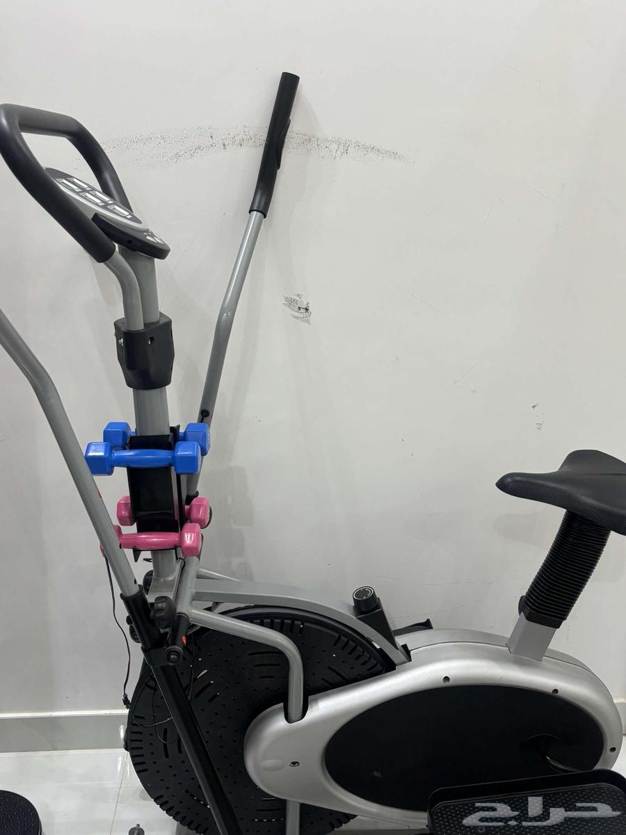 New exercise bike, never used, comes with weights64447109300739112