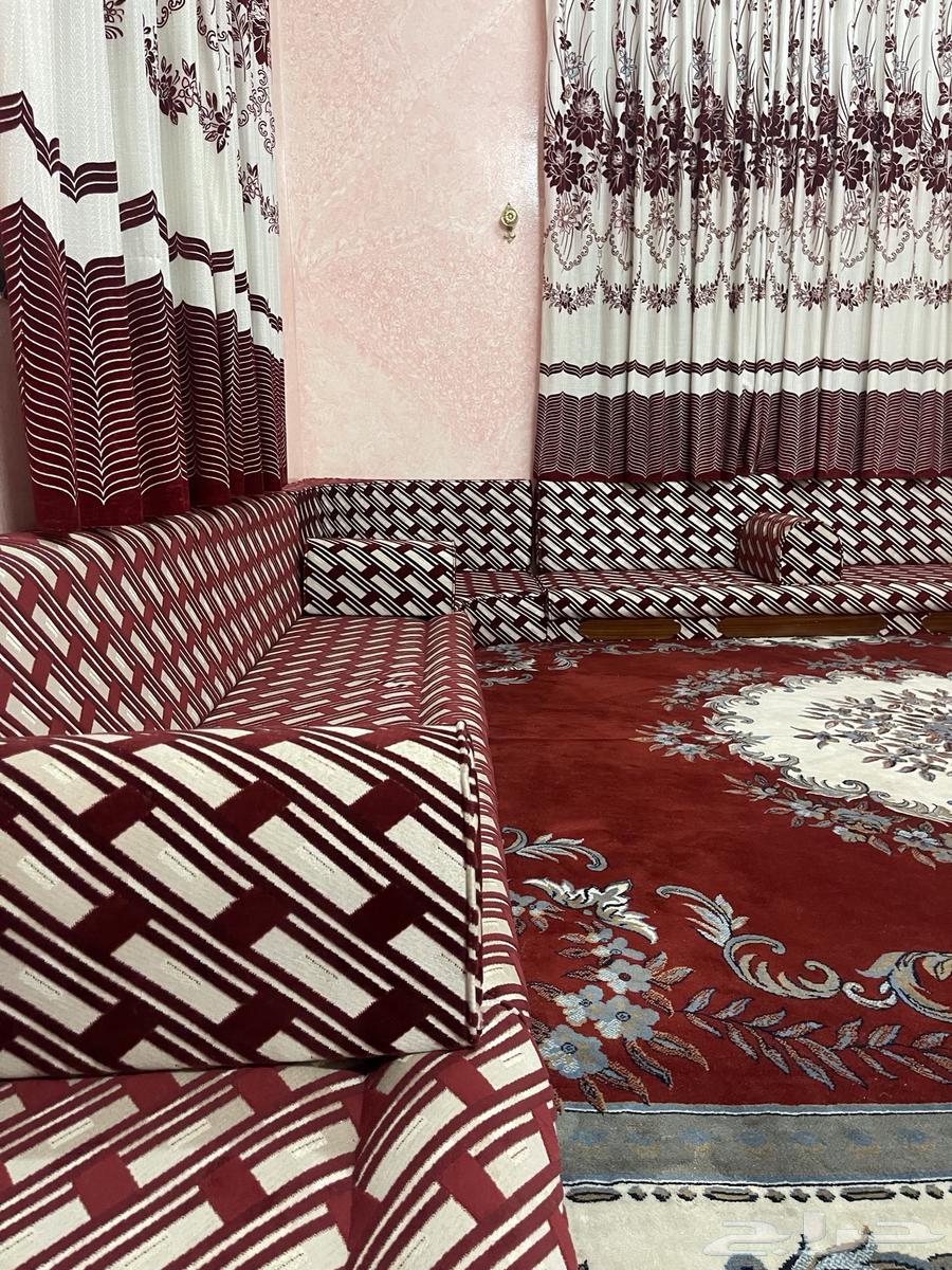 كنب بحالة جيدة64448726880642111