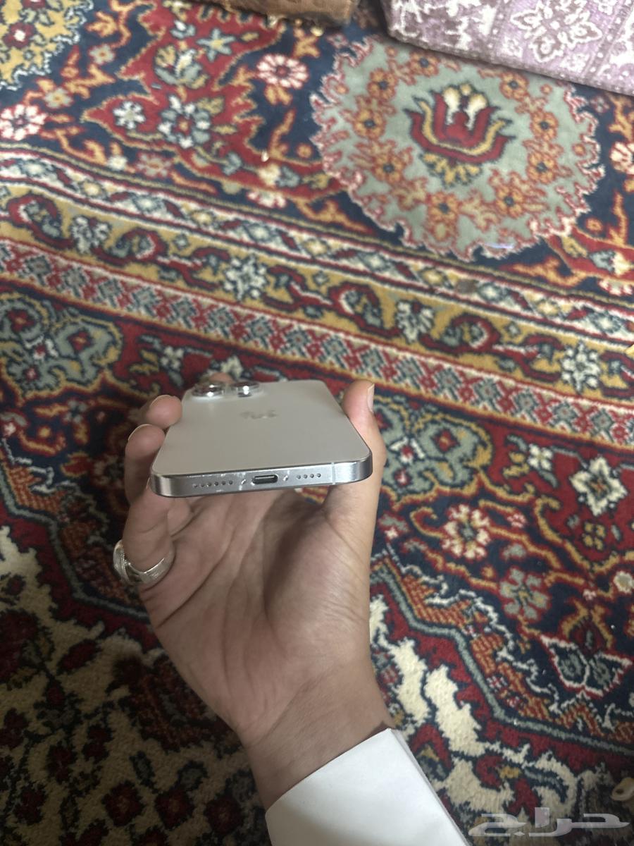 iPhone 15 Pro Max 256 with 84 battery, everything available including charger and box64449637722881112