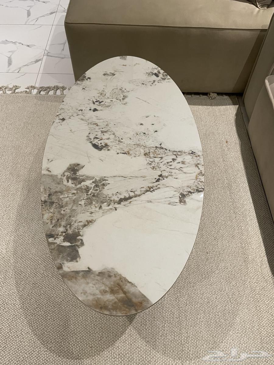 طاولة رخام بيضاويه للبيع64448633868035112