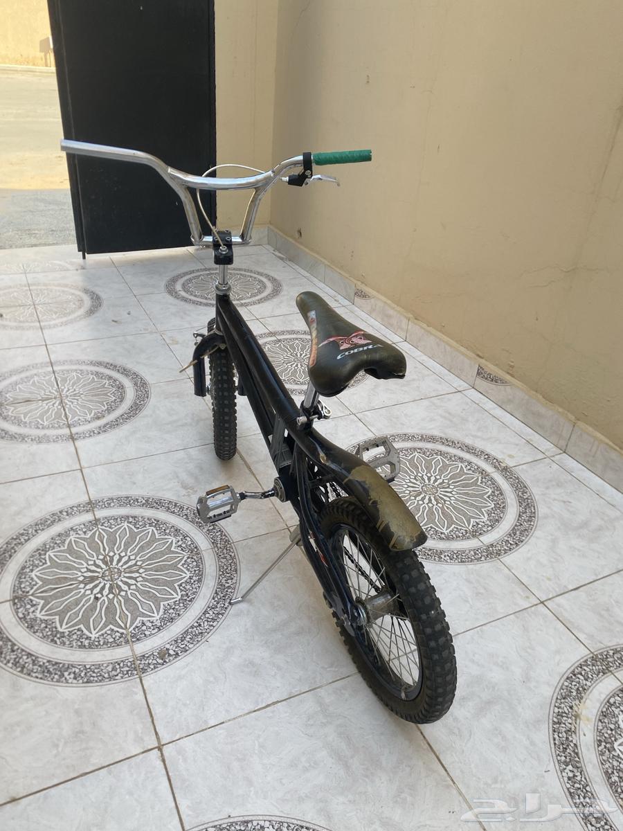 سلام عليكم سيكل للبيع الكفر اللي ورا يبي له تغيير64446430445569111