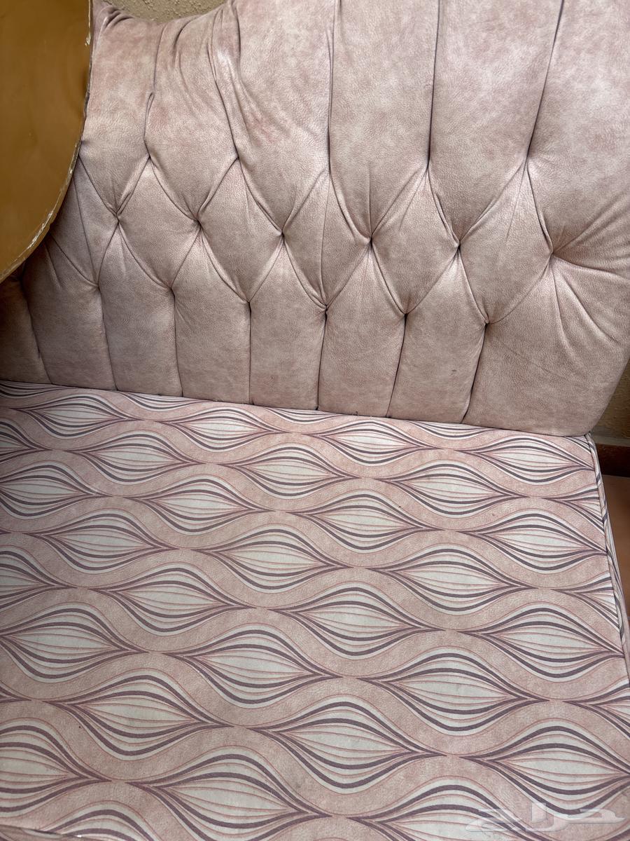 Two corners and 8 sofa pieces, clean and reupholstered64445377795586112