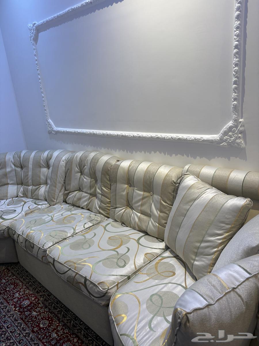 كنب حرف L نضيف مثل ما موضح في الصوره64444660717313111