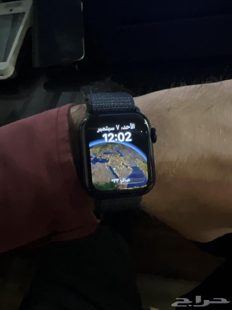 Apple Watch used for one day, very new, size 40, price 110064442241077122110