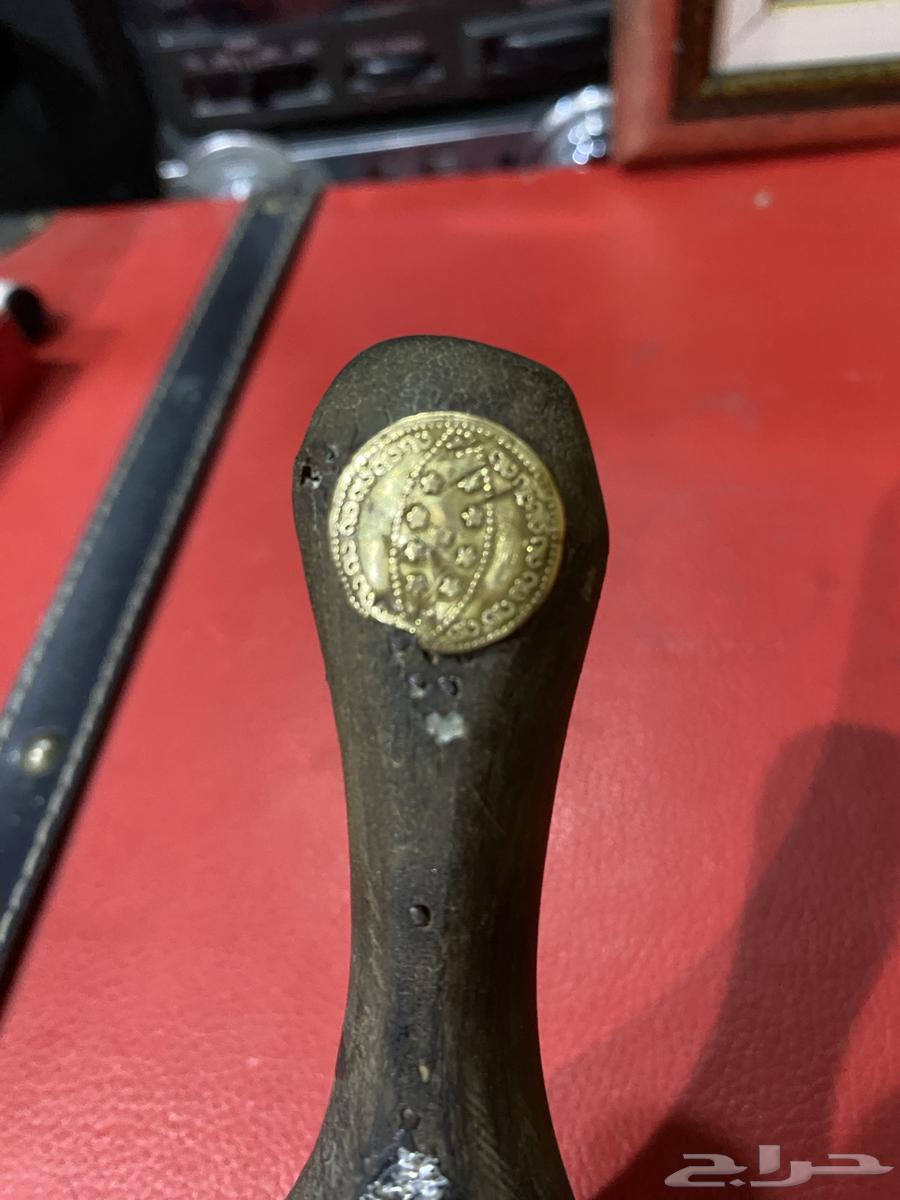 جنبية قديمة  عليها ذهب64446324115457113