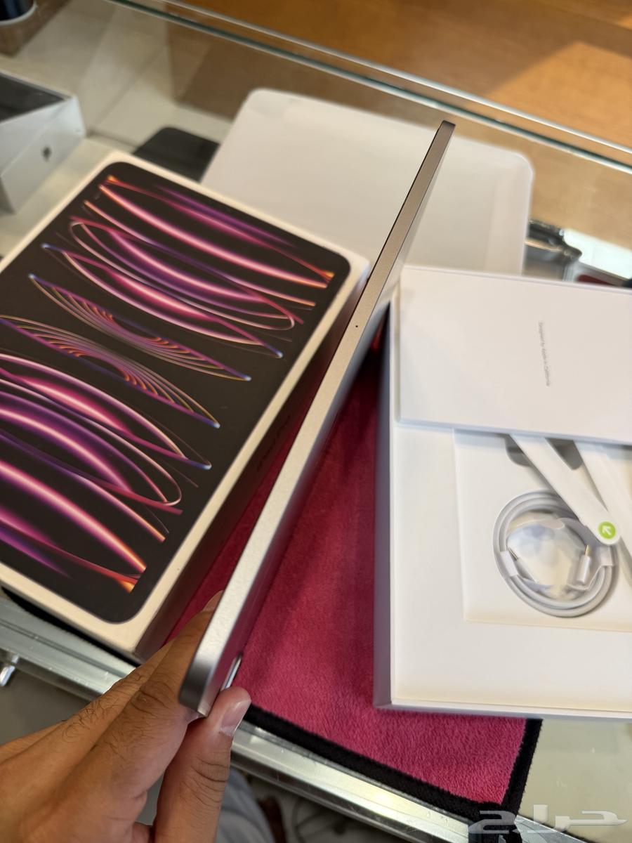 آيباد أبل برو 2022 معالج M2 قيقاء 256 مع كرتونه64444030029827114