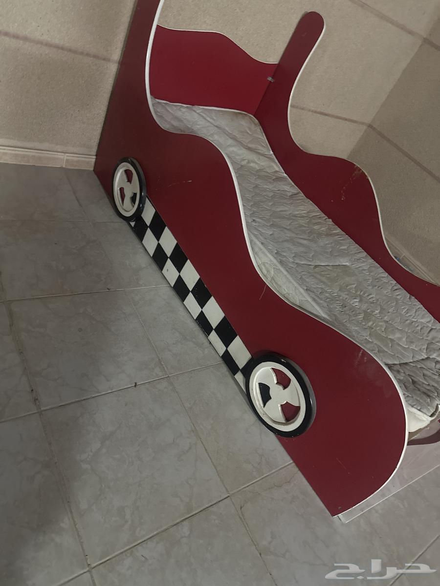 كرس نوم أطفال على شكل سياره بحاله جيده64448222104705110
