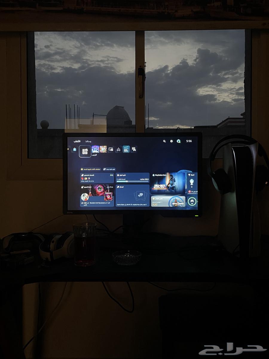 144HZ gaming screen with table64443371548419110