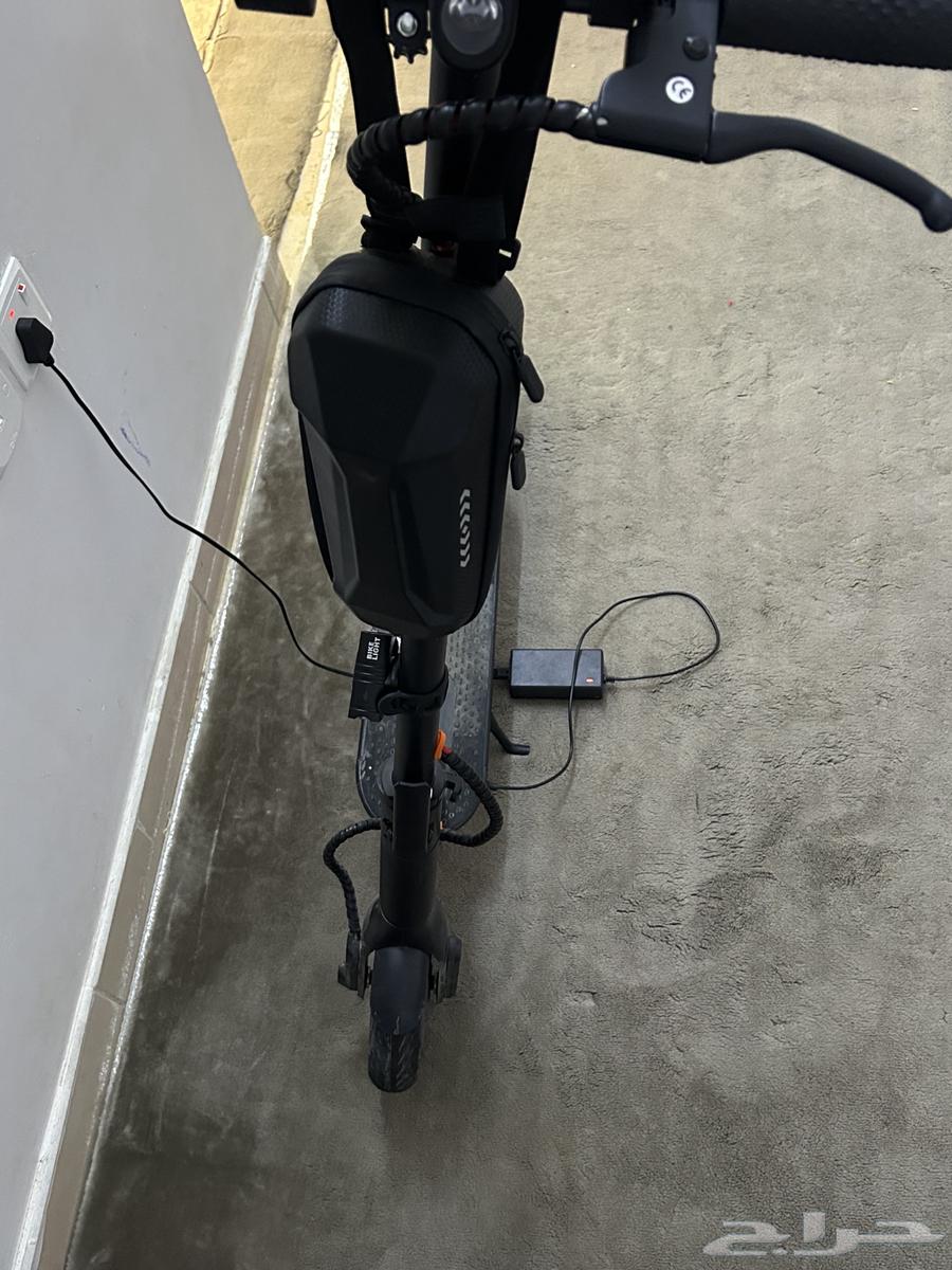 Selling a scooter out of necessity, I swear it's clean and has only been used three times64446647195139112