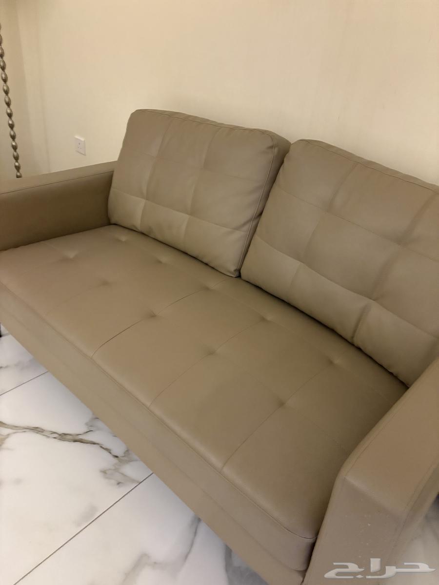 Two sofas64446067804674111