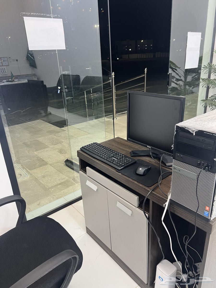 طاوله وكمبيوتر للجار اشتغل على طول مجهزه64448739950978110