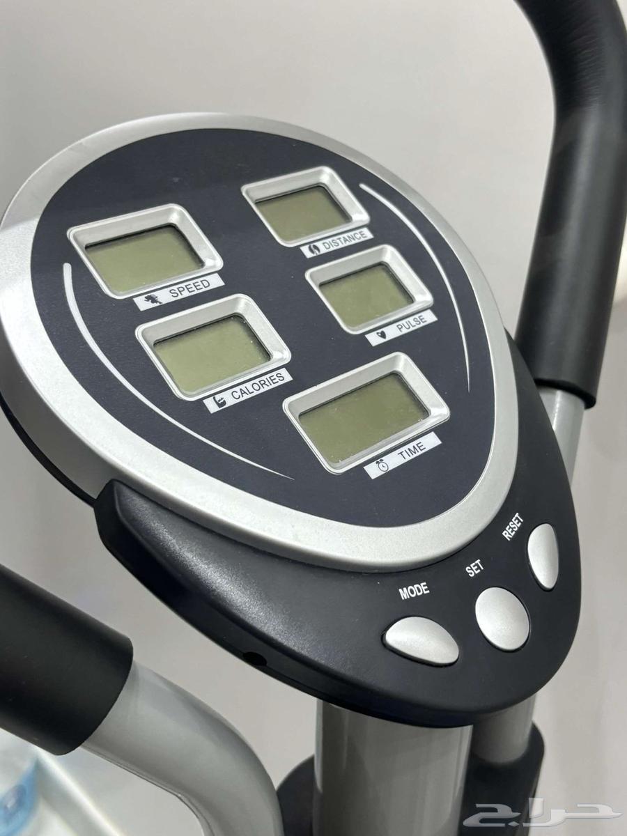 New exercise bike, never used, comes with weights64447109300739110