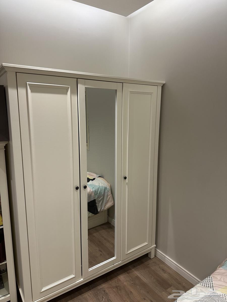 دواليب استخدام بسيط64447494793090110