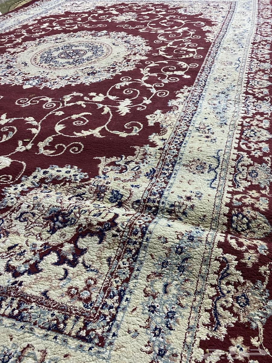 Two carpets in good condition for sale (4 by 3 and 3 by 2)64443452927362114