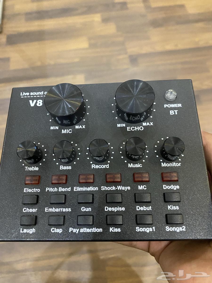 Audio splitter or amplifier64444862867331110