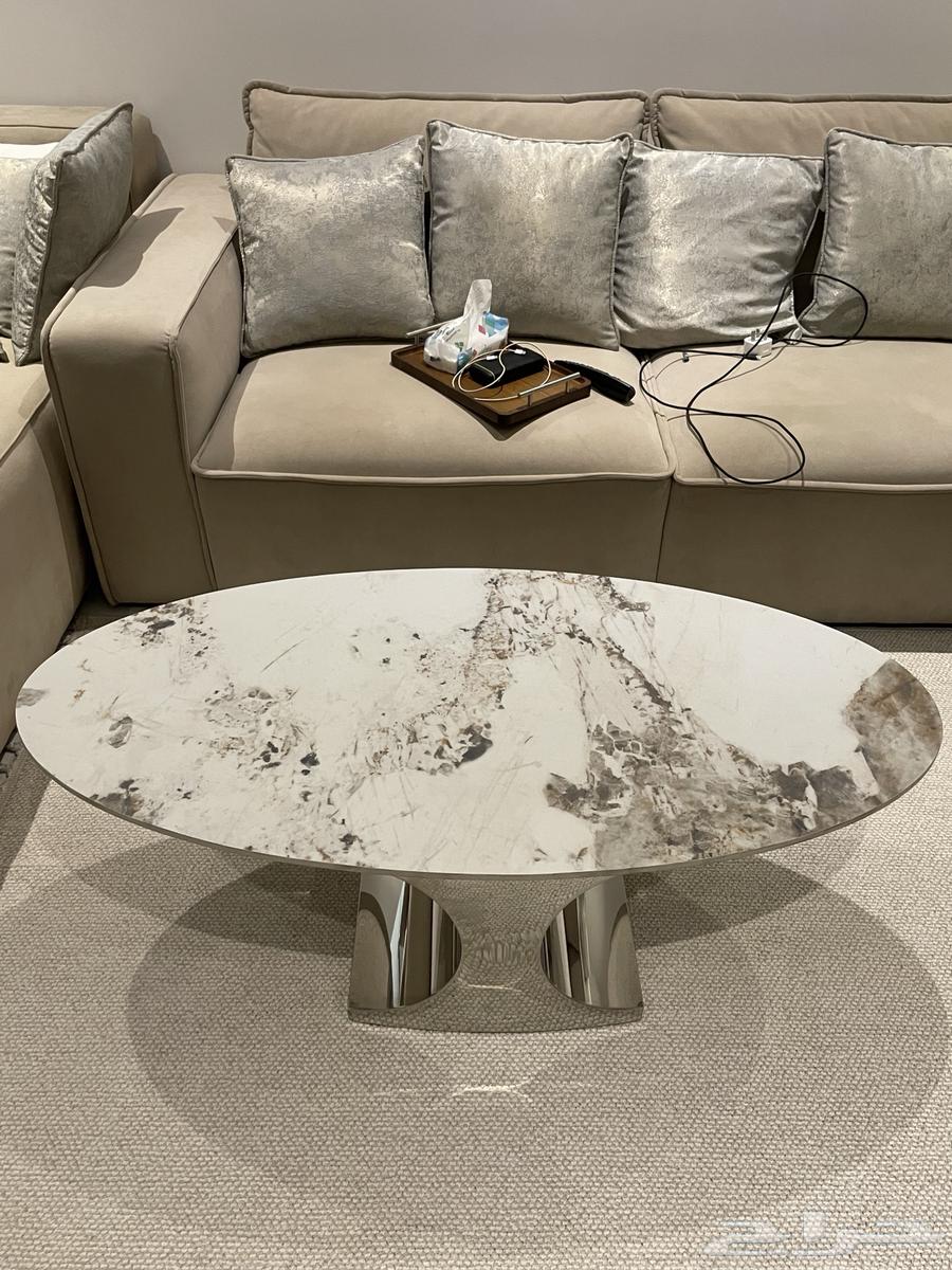 طاولة رخام بيضاويه للبيع64448633868035113