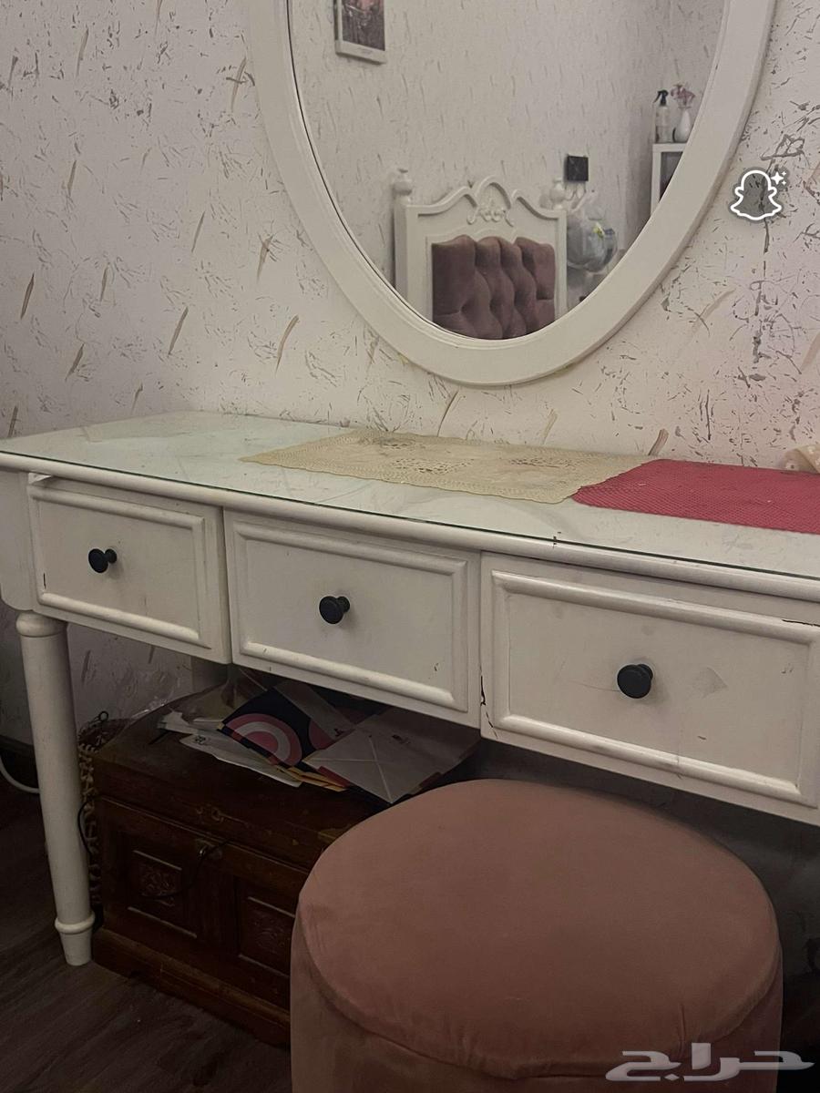 غرفة نوم للبيع شبه جديدة 5 قطع64449543772674110