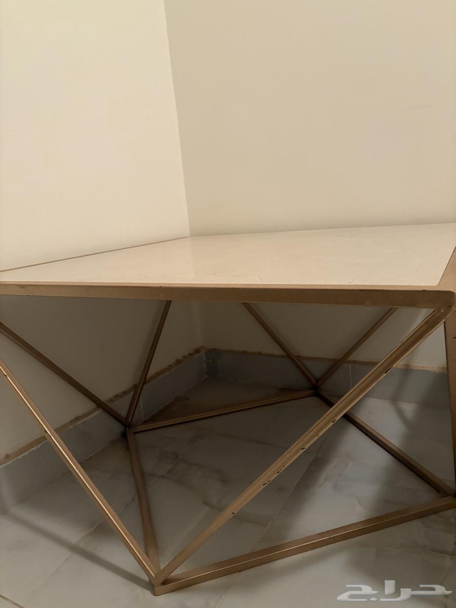 Marble table64443249992961111