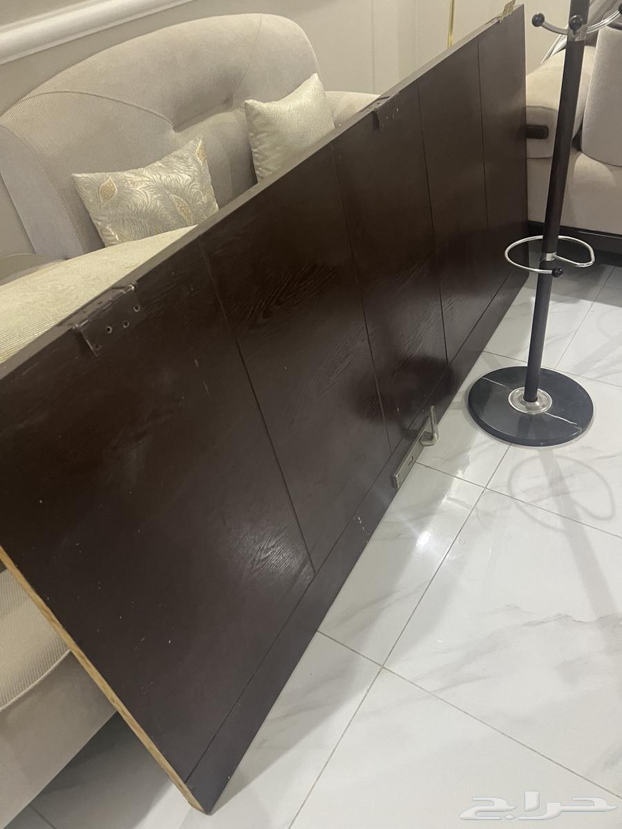 عفش زايد خشب وغسالة ملابس اوتماتيك مستعمله وكومدينا64447785348483111