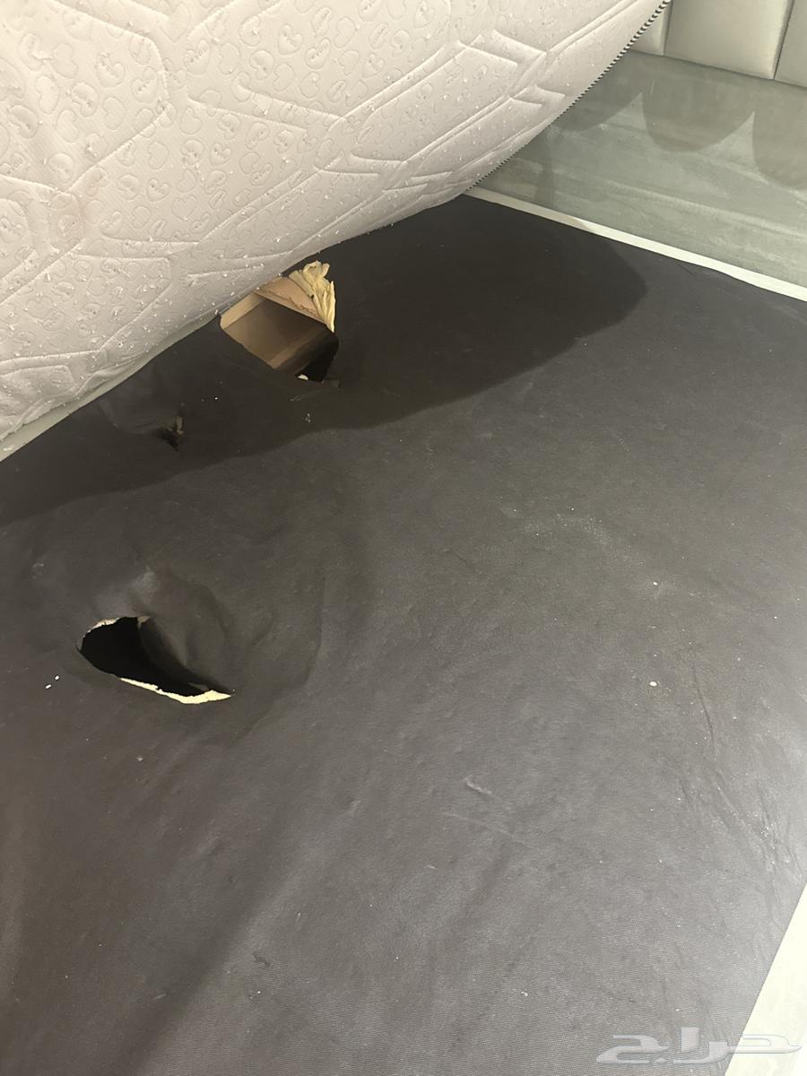 Full-size bed64442488761985112