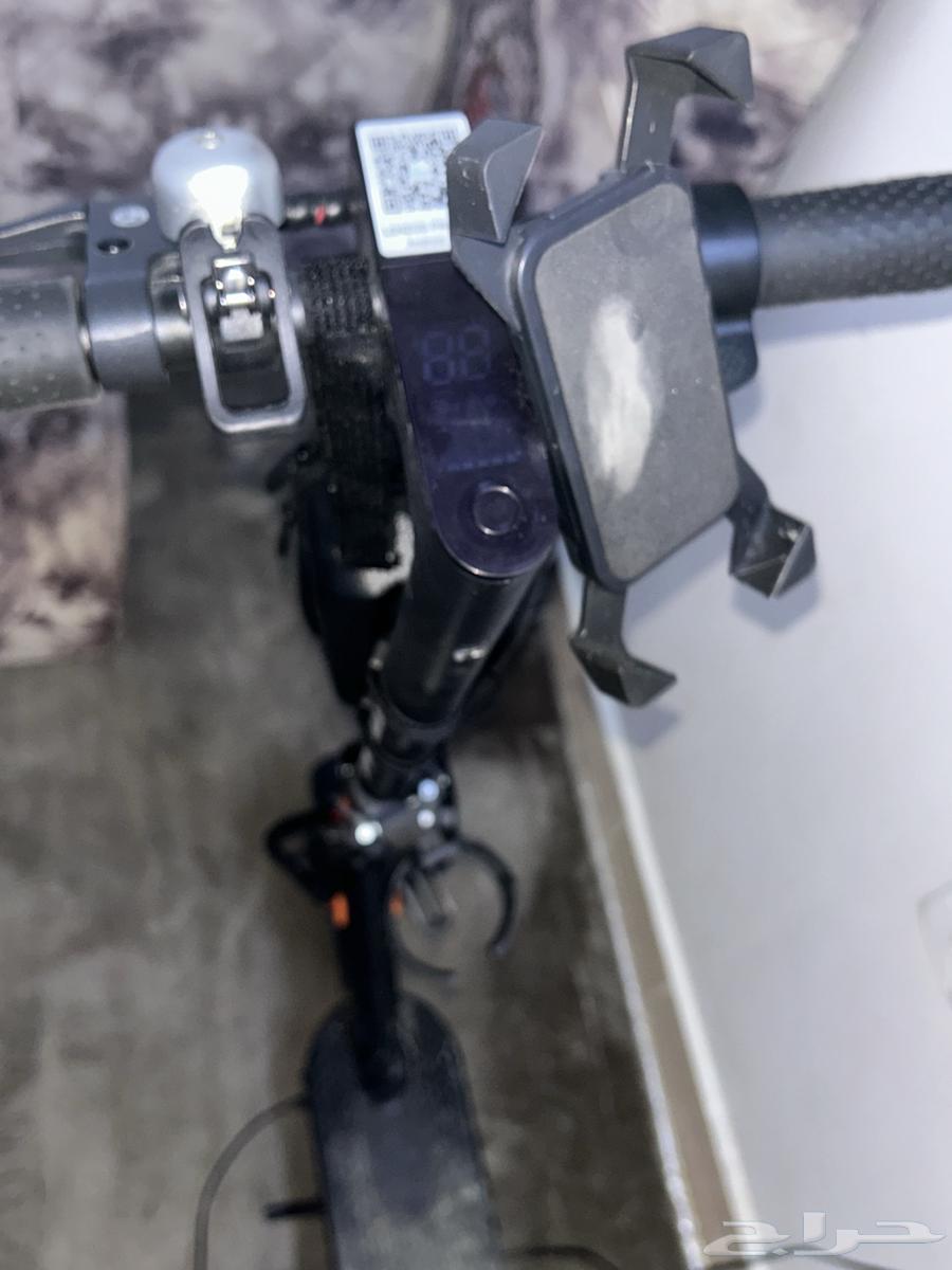 Selling a scooter out of necessity, I swear it's clean and has only been used three times64446647195139110