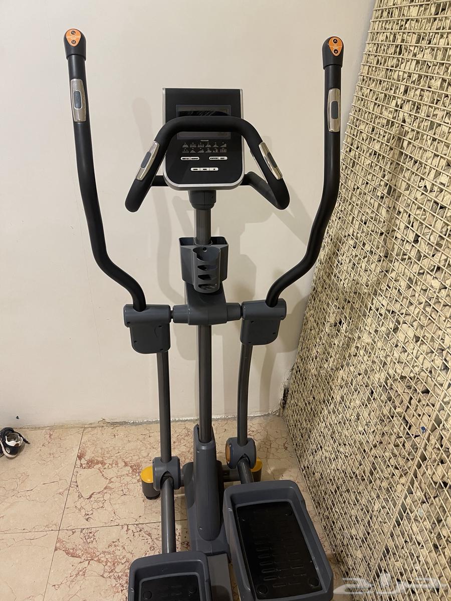 Electric elliptical machine without wires64443182557058113