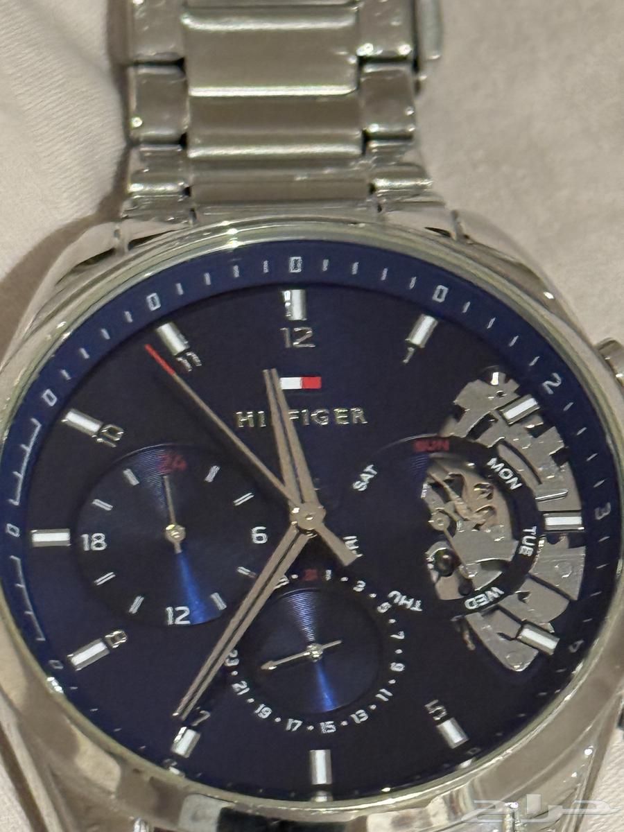 ساعة تومي بحالة ممتازة للبيع64483964171905112