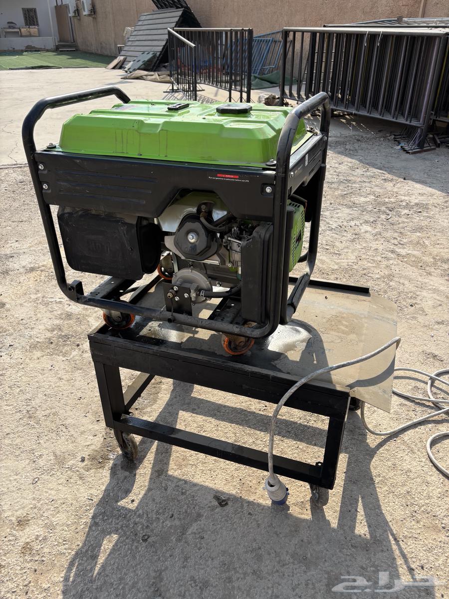 مولد كهرباء SHINERAY SURGE8000E مع حامل للمولد64444191073666111