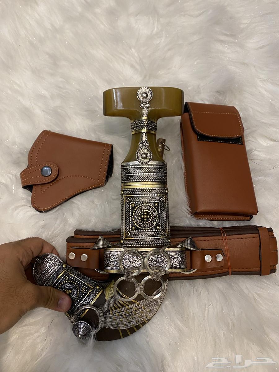 For sale, a giraffe in various places 664449100627074110