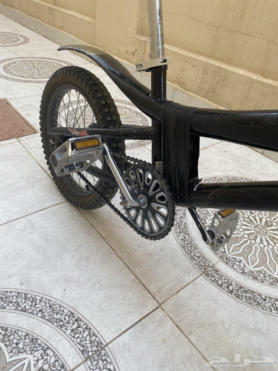 سلام عليكم سيكل للبيع الكفر اللي ورا يبي له تغيير64446430445569113