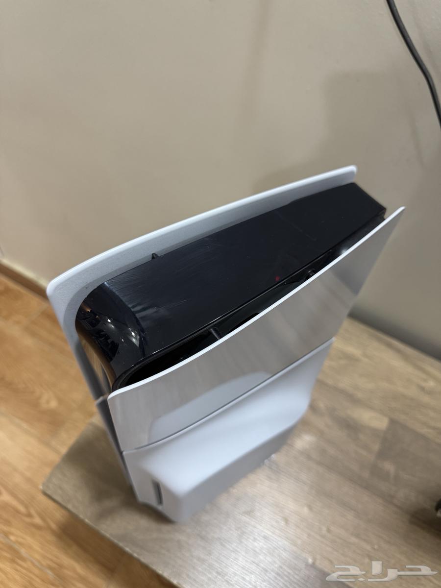 Sony 5 with all accessories, two controllers, and 3 discs64444754803202110