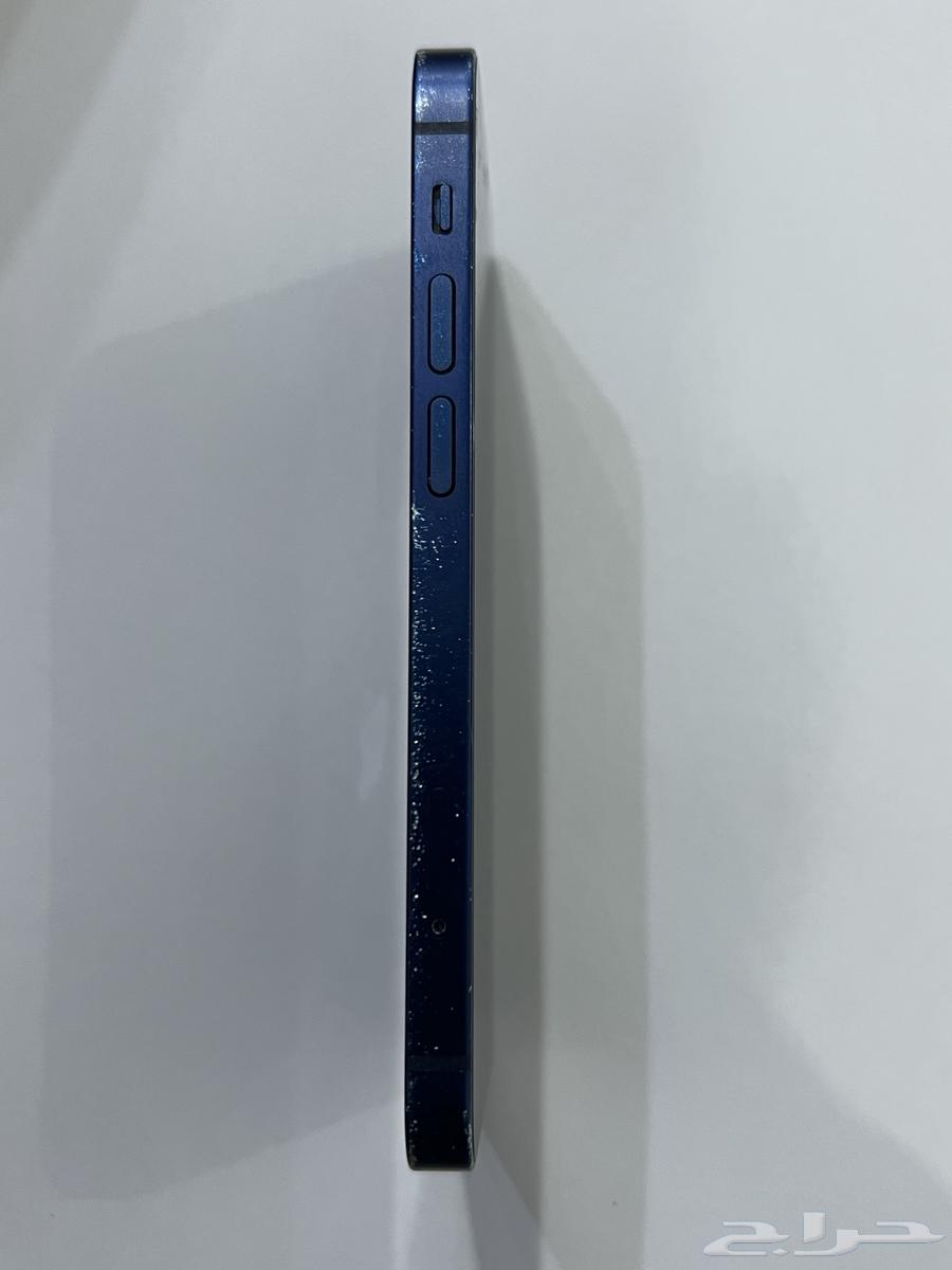 iPhone 1264445784606594112