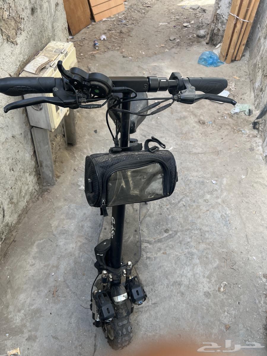 Monster scooter, new scooter, front wheel changed, new battery replaced64444137459971110