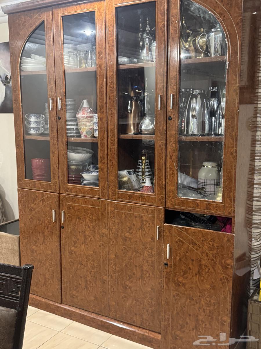 طاولة طعام مع دولاب تخزين64447838209538114