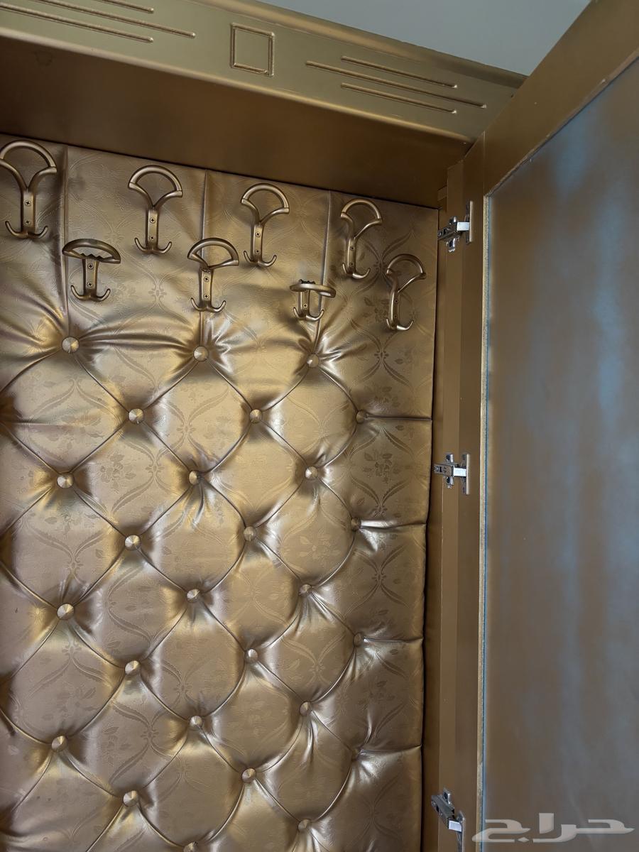 مرتبة سرير  دولاب تعليق  طاولة مع مرايا64444405145730113