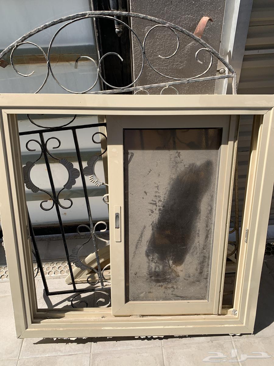 للبيع نافذه كامله64445323505666110