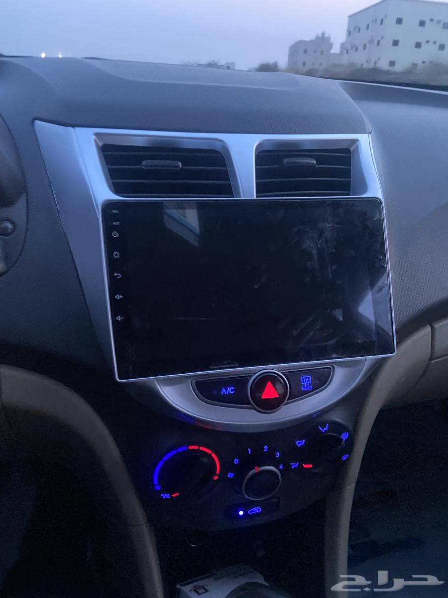 Accent 2013 screen with decor64447243192449111