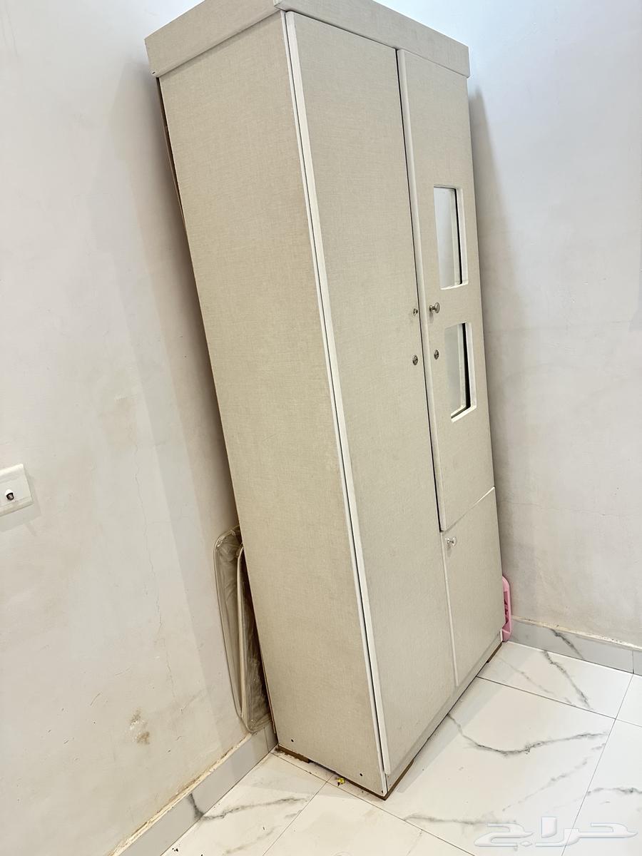 دولاب 264444499184770113