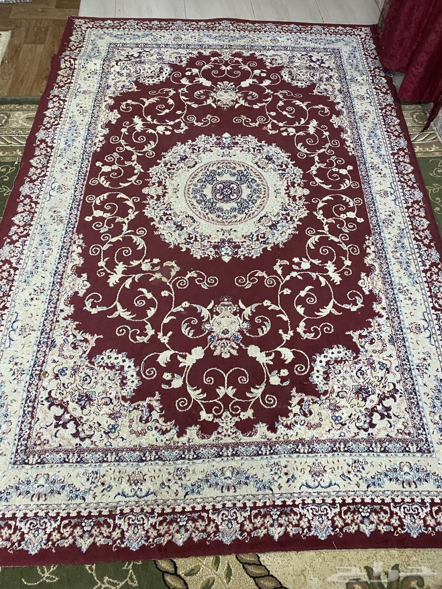 Two carpets in good condition for sale (4 by 3 and 3 by 2)64443452927362113