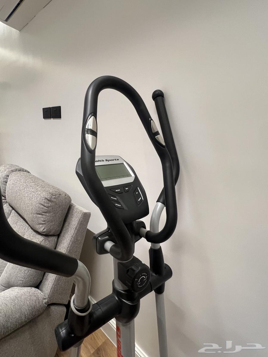 للبيع جهاز رياضي (اليبتكال اوربتراك) من ماركة Health64448687039745111