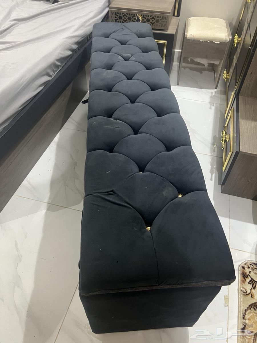 عفش زايد خشب وغسالة ملابس اوتماتيك مستعمله وكومدينا64447785348483110