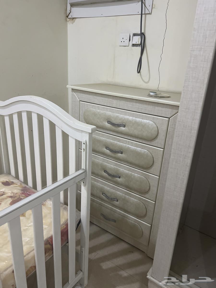 Used furniture double bed, children's bed, commode and drawers64447573740162114