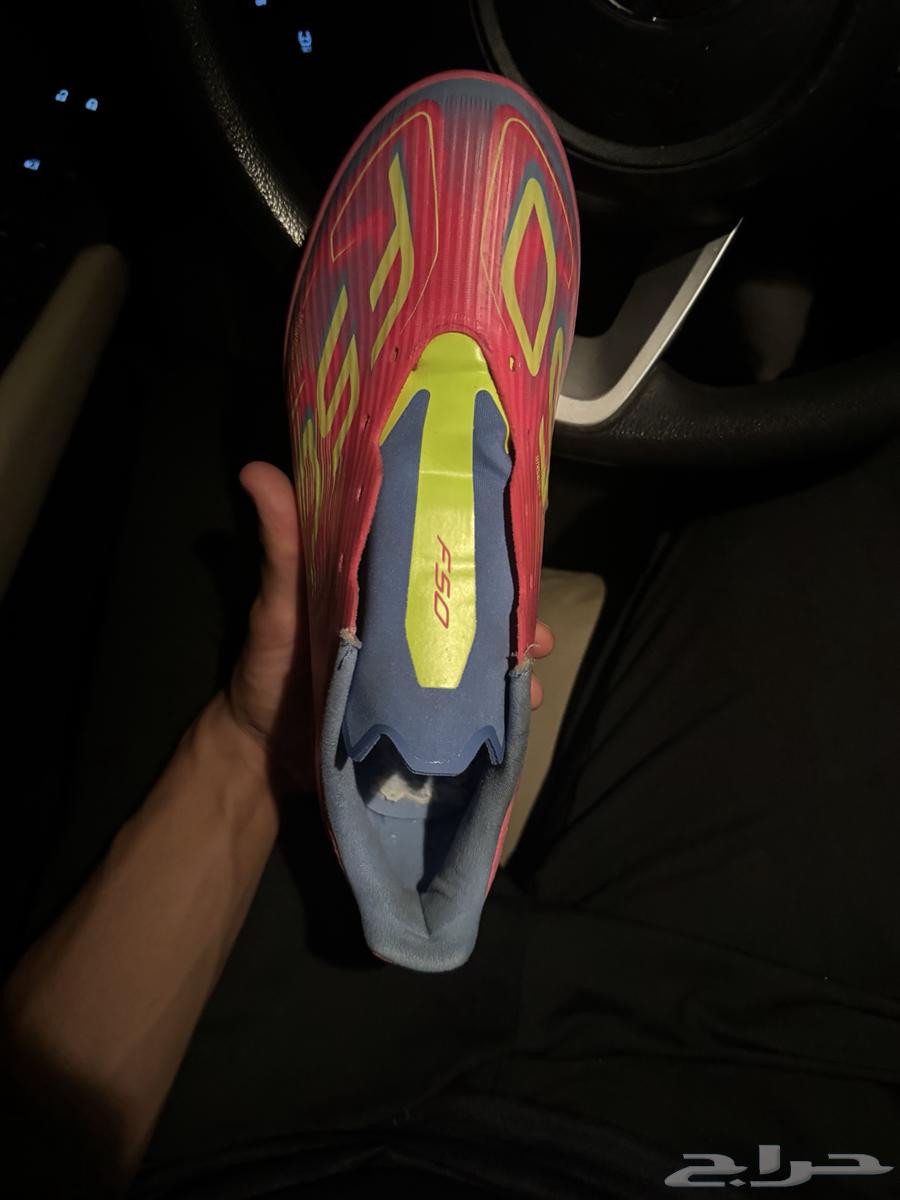 جزمة اديداس كرة قدم مقاس 42  سعرها ف السوق480  ابيعها ب 20064448354678017110