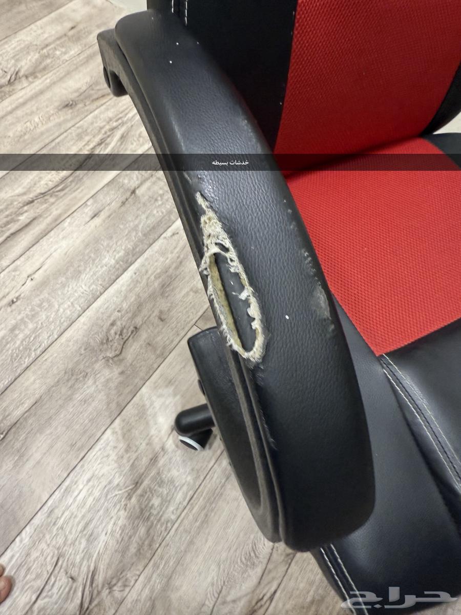 Sony, table, chair, and 90-inch screen64445065576705112