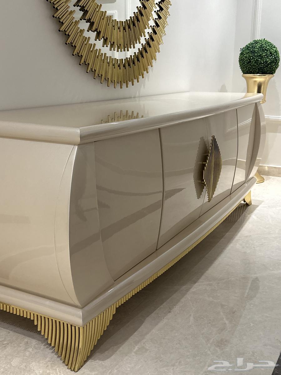 New sofa set never used with dining set from Casa Vicensa Jeddah Al Rawdah64442597538945112