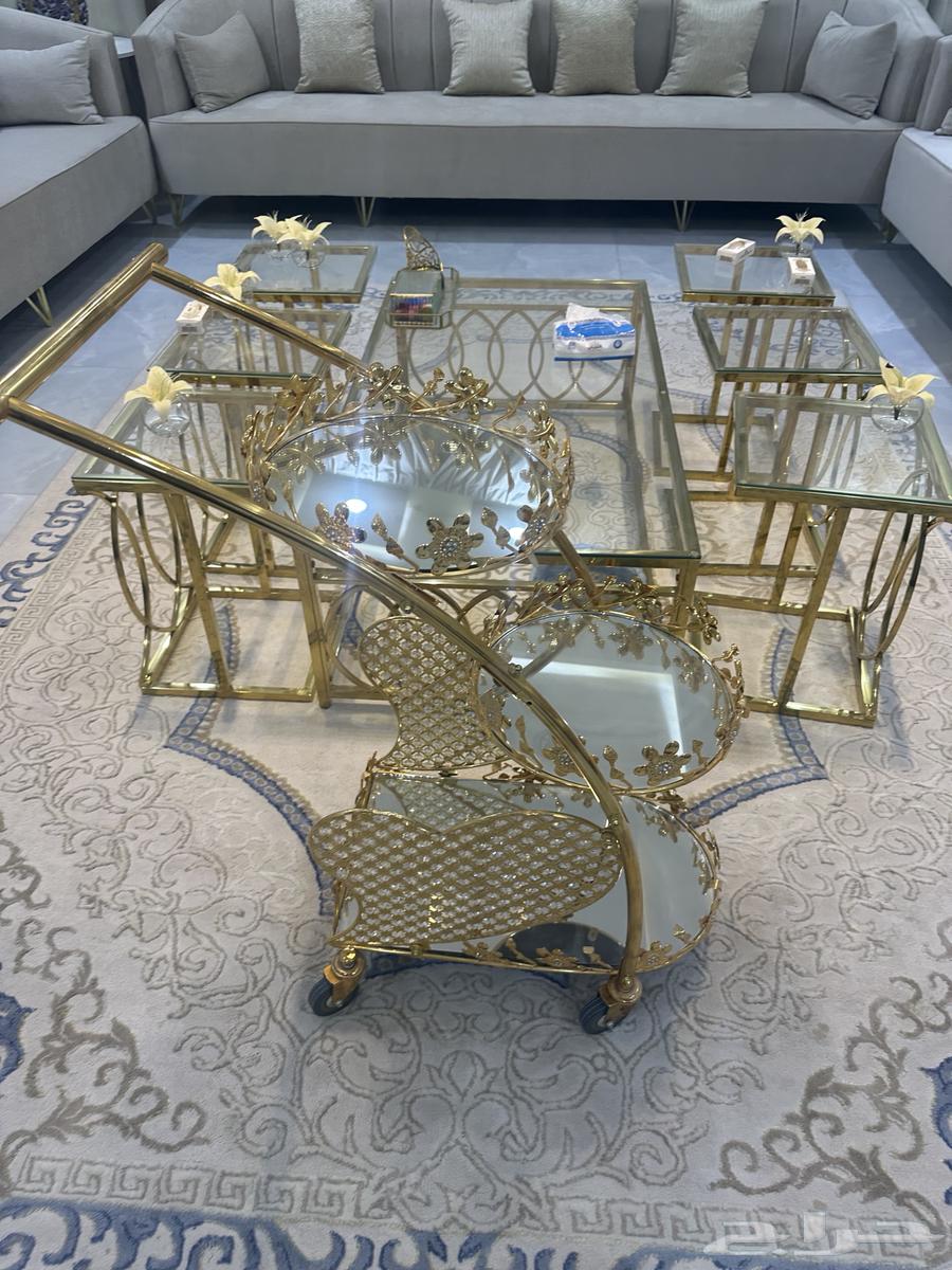 Tables with service cart64448368108930110