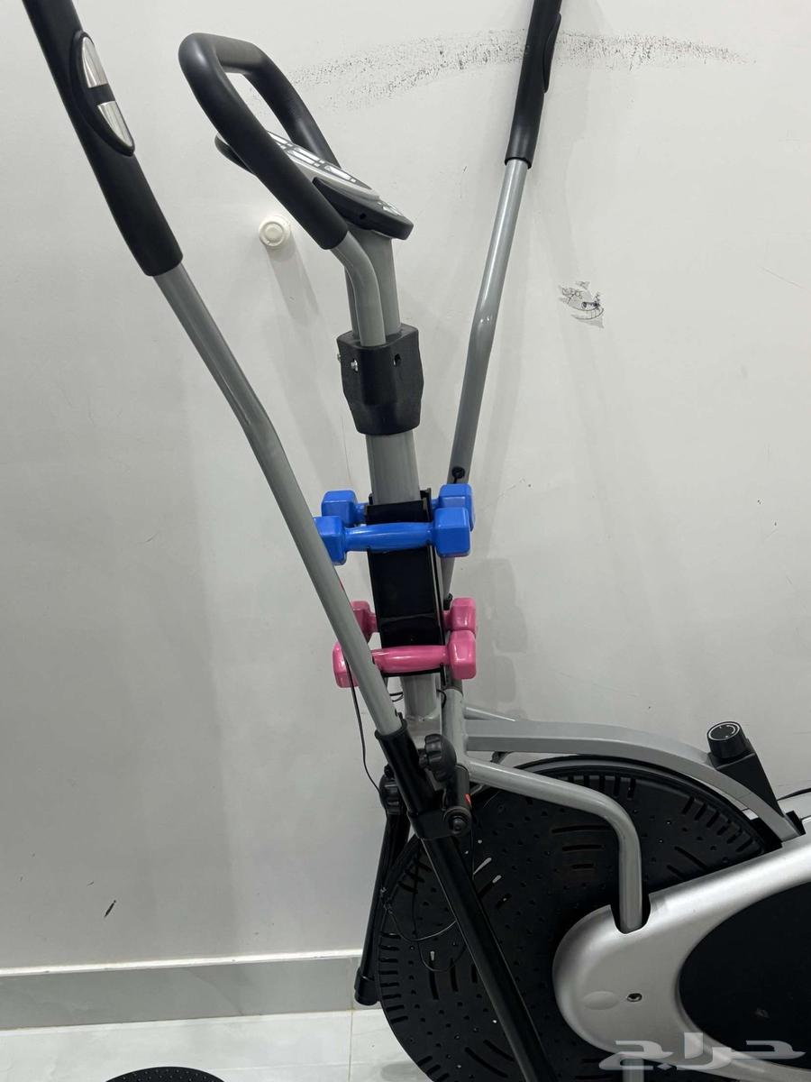 New exercise bike, never used, comes with weights64447109300739111